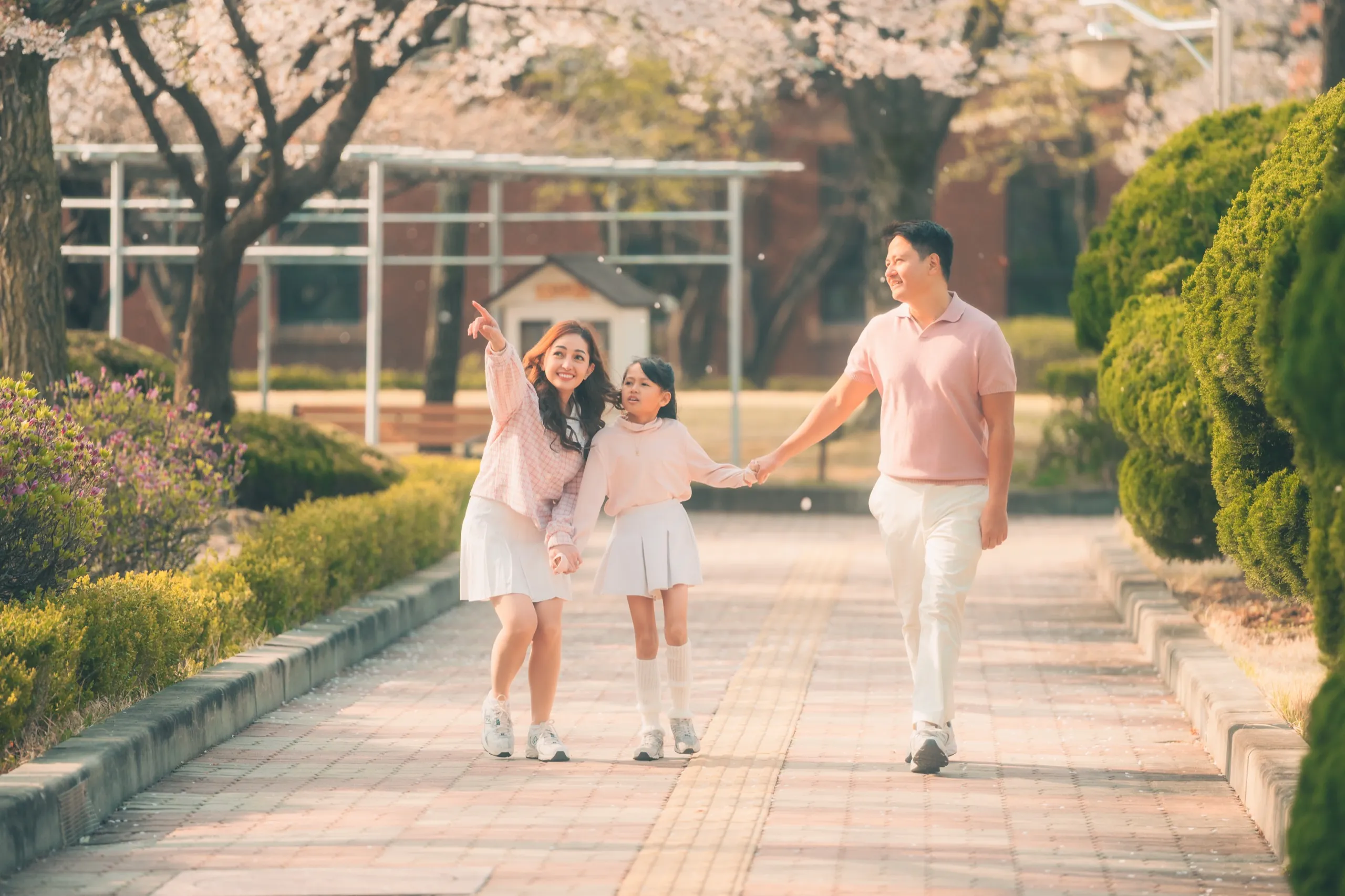Joyce and Gideon in Anguk-dong, Seoul