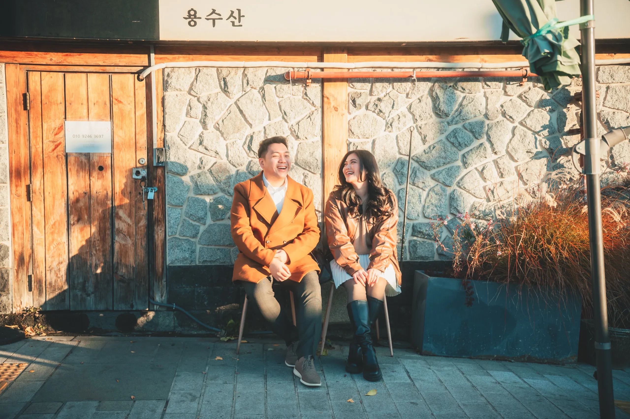 Marielle and her partner in Anguk-dong, Seoul