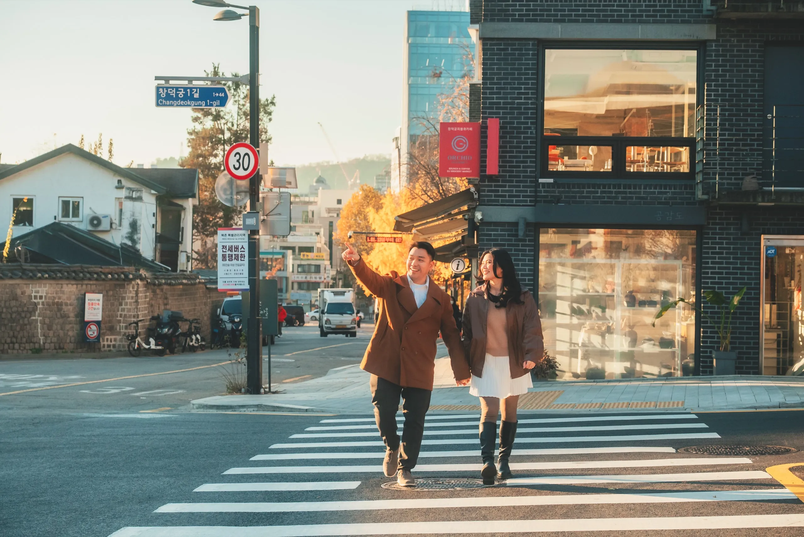 Marielle and her partner in Anguk-dong, Seoul