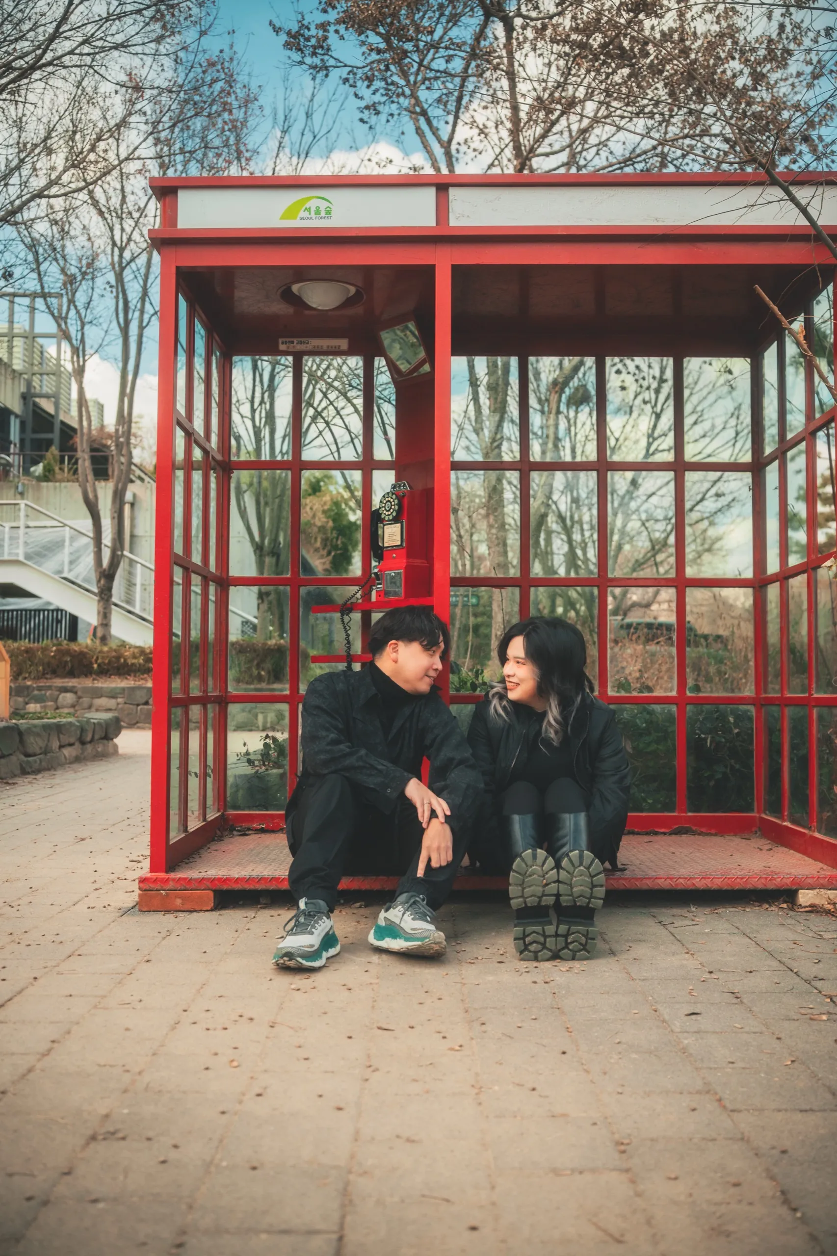 Tracy and her partner at Seoul Forest