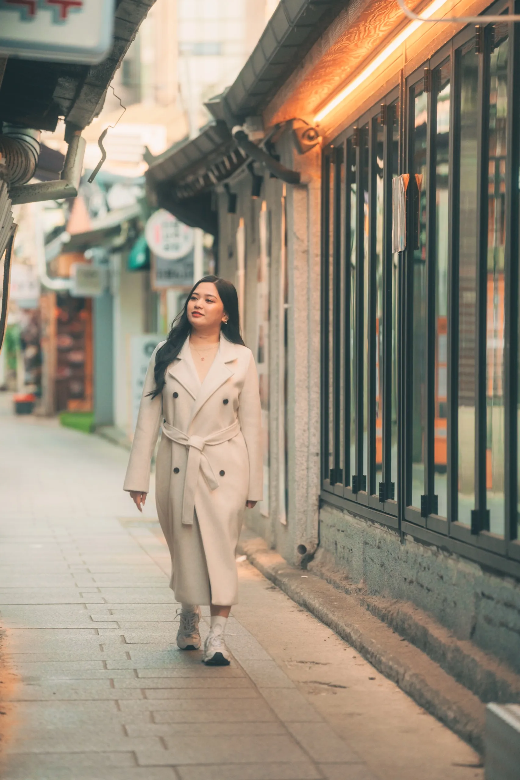 Ariel and Chay, filmed across Seoul