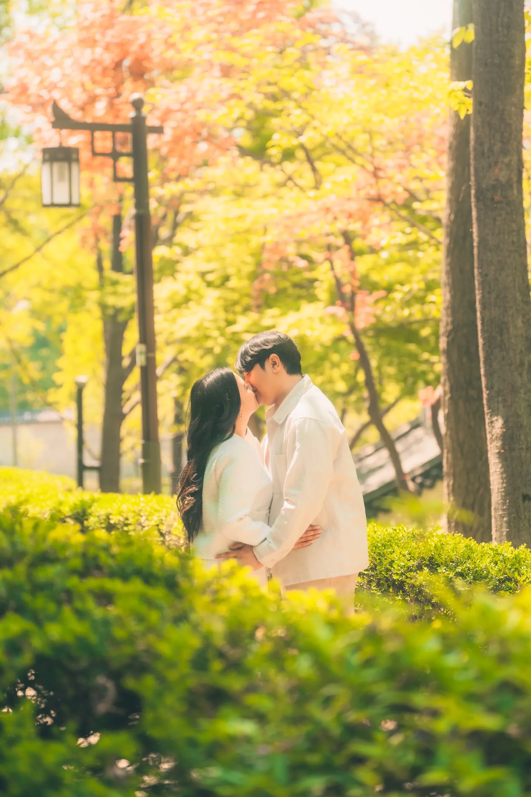 Ariel and Chay, filmed across Seoul