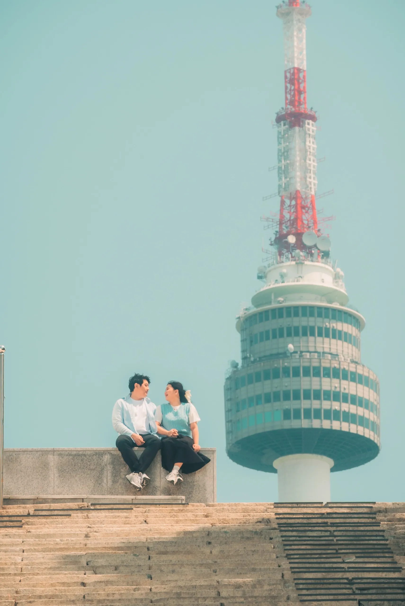 Ariel and Chay, filmed across Seoul