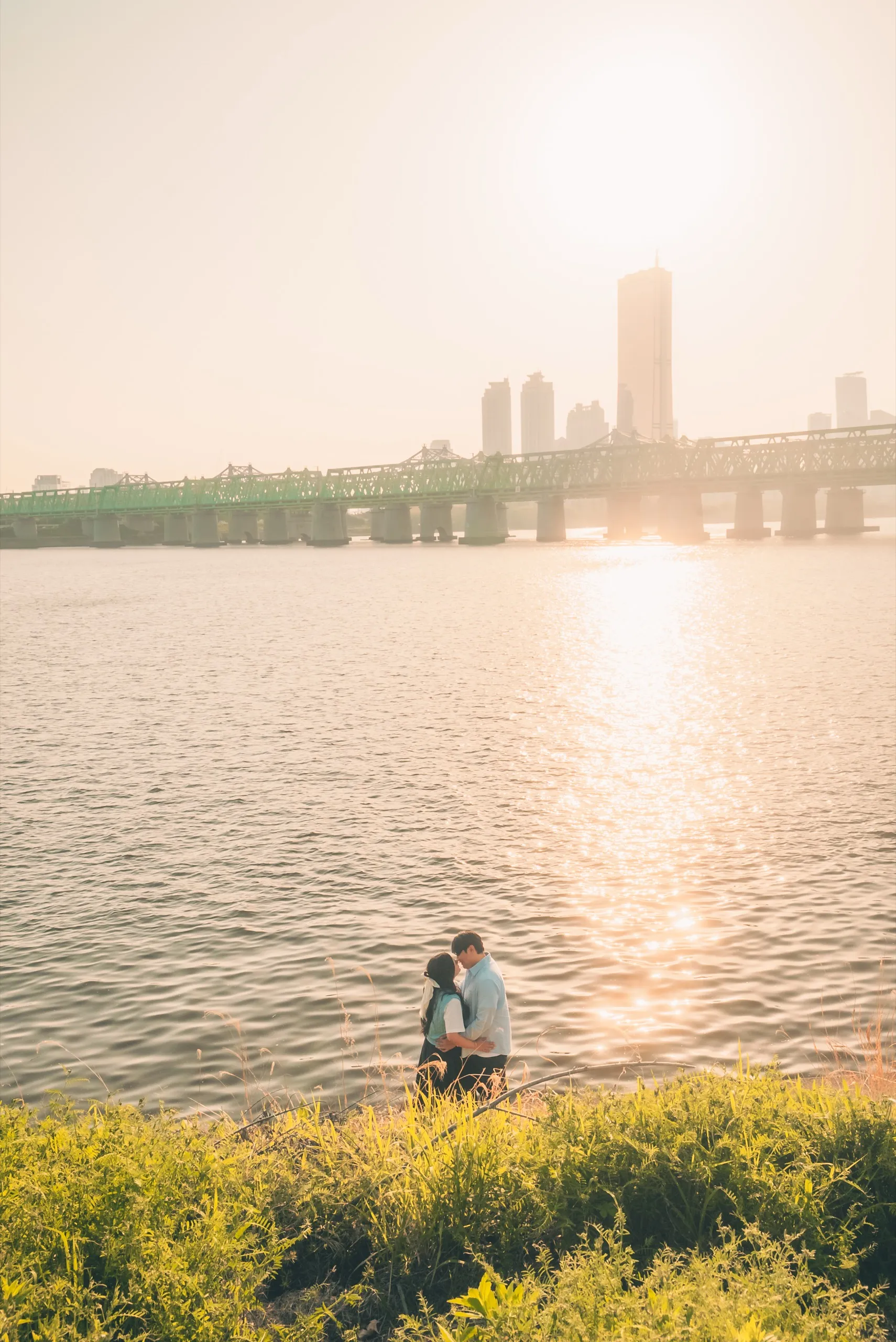 Ariel and Chay, filmed across Seoul